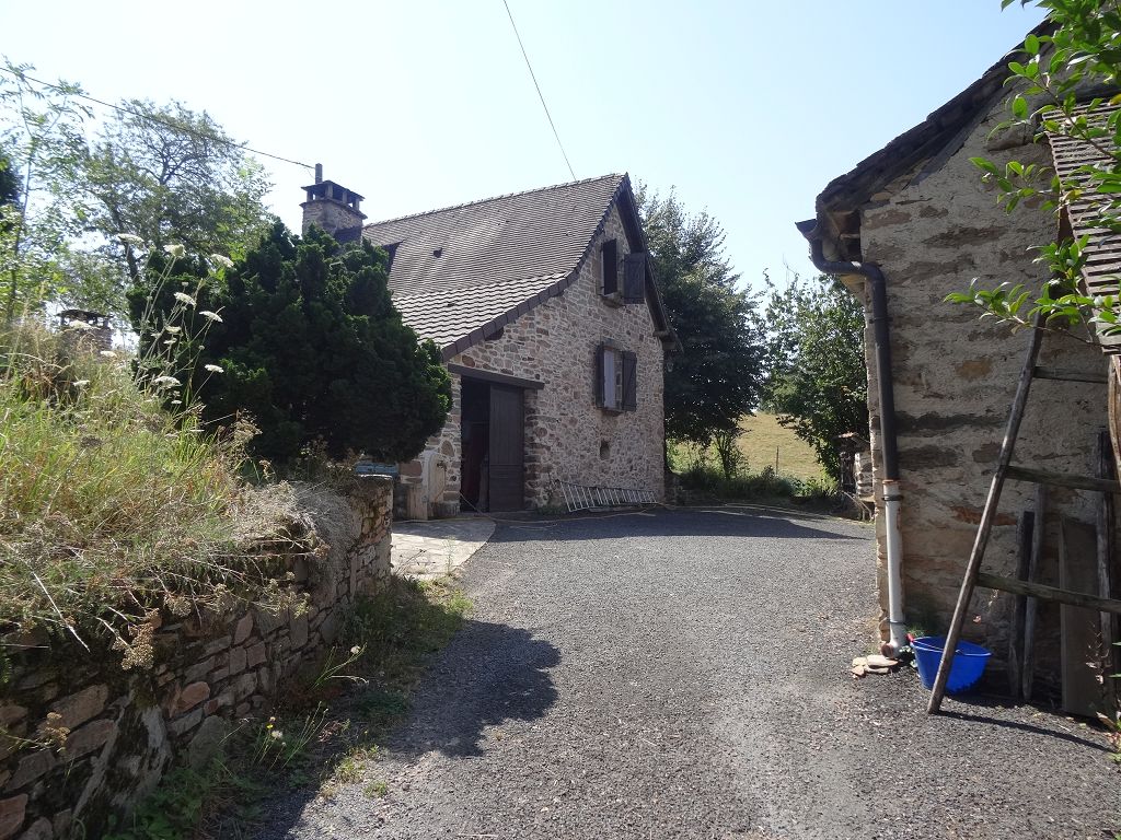 Corps de ferme SUD DE BRIVE CHÉDAILLE IMMOBILIER