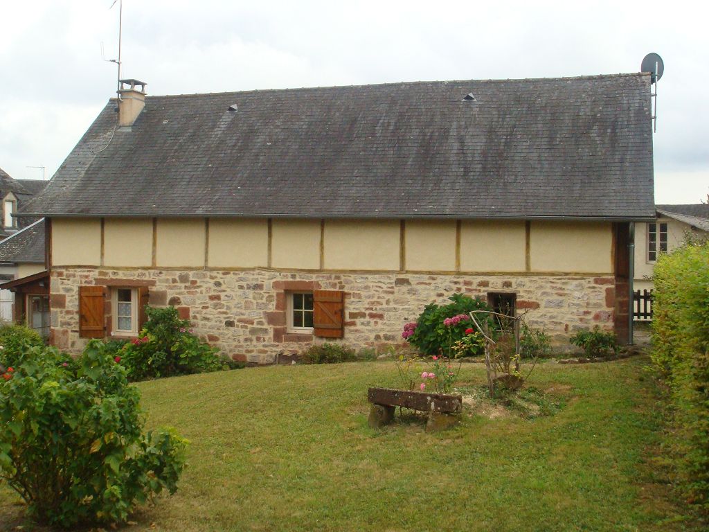 Maison de village PLEIN CENTRE DE MEYSSAC CHÉDAILLE IMMOBILIER