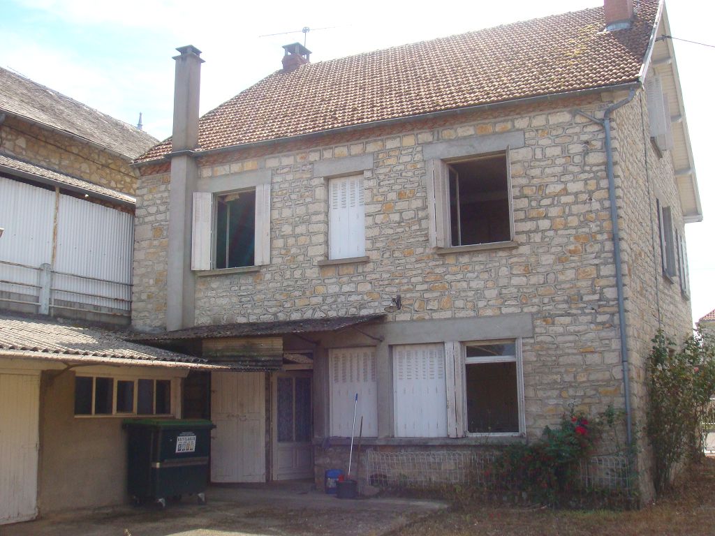 Maison de village NORD DU LOT CHÉDAILLE IMMOBILIER